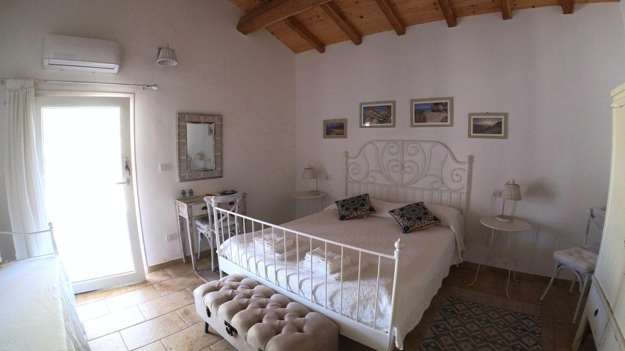 Monti Russu Natural Guest House 아글리엔투 외부 사진
